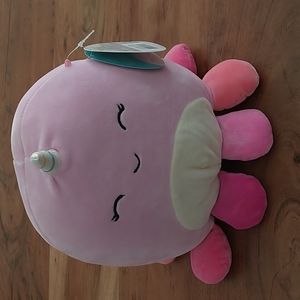 NWT Squishmallows Davina